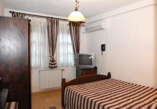 Отель Hotel Bolyarka Мелник Двухместный номер с 1 кроватью или 2 отдельными кроватями-10